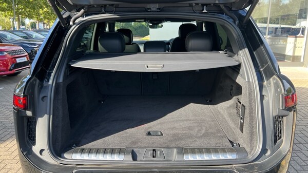 Used Land Rover Range Rover Sport 2024 for sale - 75648521: Photo 10