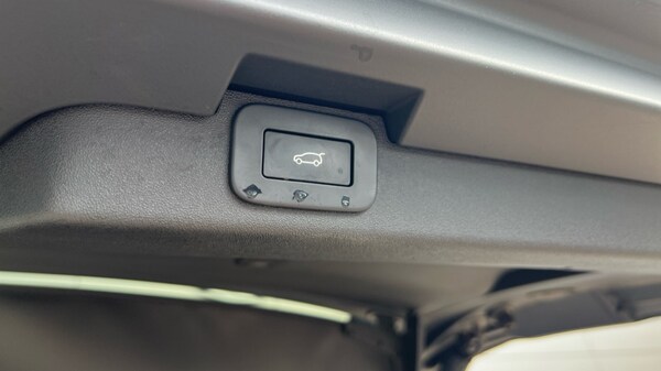 Used Land Rover Discovery 2023 for sale - 75715279: Photo 37