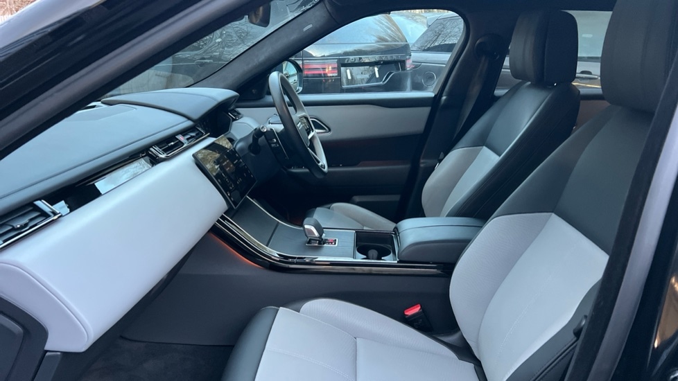Used Land Rover Range Rover Velar 2025 for sale - 77018353: Photo 3