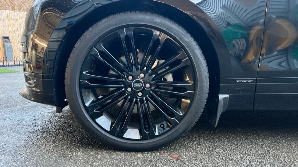 Used Land Rover Range Rover Velar 2025 for sale - 77018353: Photo 32