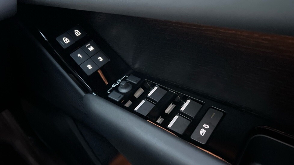 Used Land Rover Range Rover Velar 2025 for sale - 77018353: Photo 43