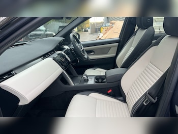 Used Land Rover Discovery Sport 2025 for sale - 76361748: Photo