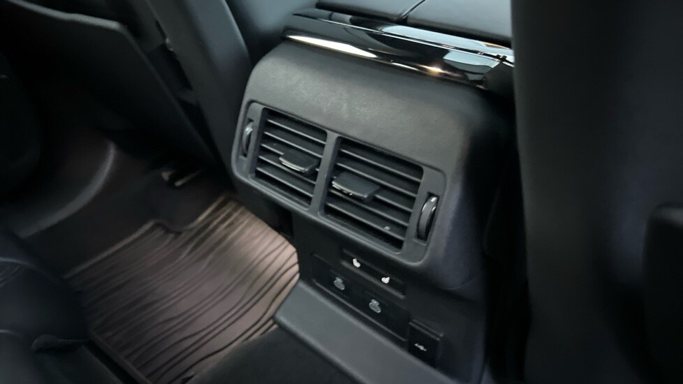 Used Land Rover Range Rover Velar 2025 for sale - 76942892: Photo 18