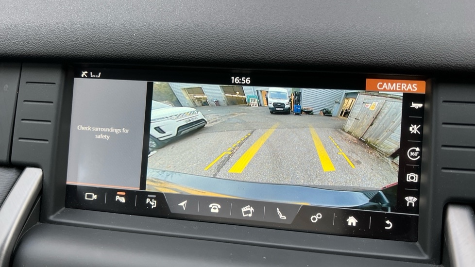 Used Land Rover Discovery Sport 2019 for sale - 76652310: Photo 12