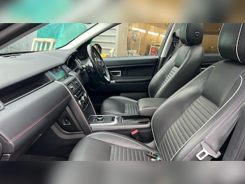 Used Land Rover Discovery Sport 2019 for sale - 76652310: Photo