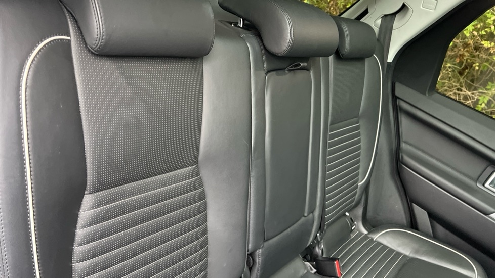 Used Land Rover Discovery Sport 2019 for sale - 76652310: Photo 42