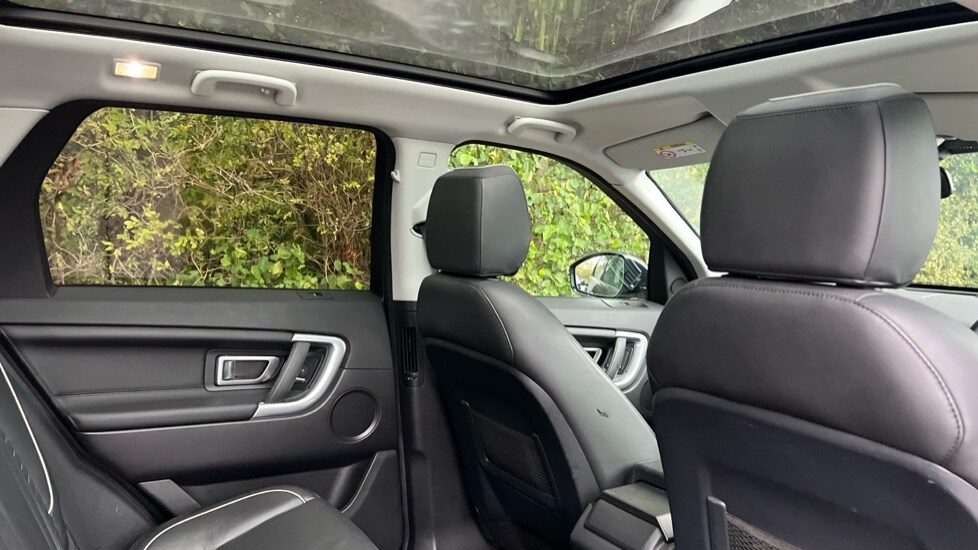 Used Land Rover Discovery Sport 2019 for sale - 76652310: Photo 45