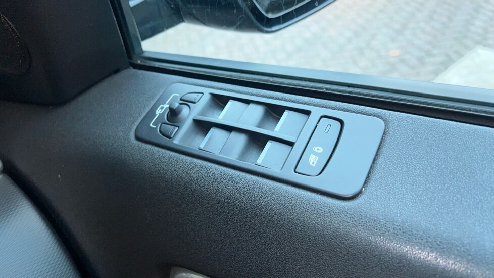 Used Land Rover Discovery Sport 2019 for sale - 76652310: Photo 48