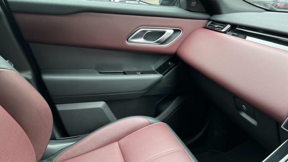 Used Land Rover Range Rover Velar 2023 for sale - 76117052: Photo 45