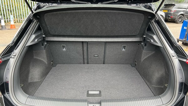 Used Volkswagen T-Roc 2024 for sale - 76168644: Photo 15