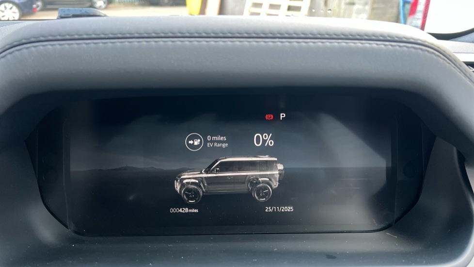 Used Land Rover Defender 2025 for sale - 76999518: Photo 16