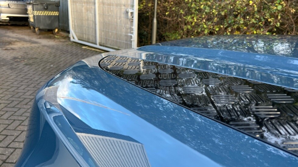 Used Land Rover Defender 2025 for sale - 76999518: Photo 34