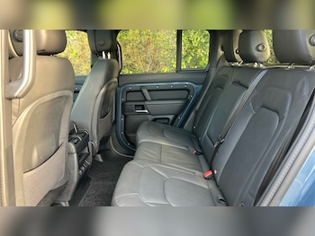 Used Land Rover Defender 2025 for sale - 76999518: Photo