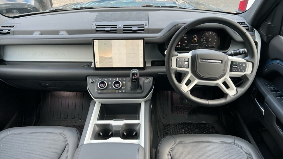 Used Land Rover Defender 2025 for sale - 76999518: Photo 9
