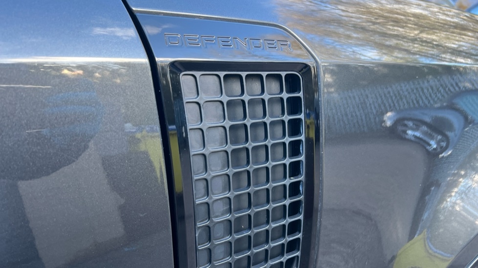 Used Land Rover Defender 2022 for sale - 76856429: Photo 24