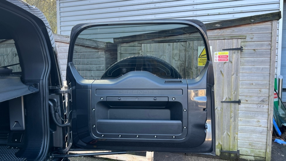 Used Land Rover Defender 2022 for sale - 76856429: Photo 36