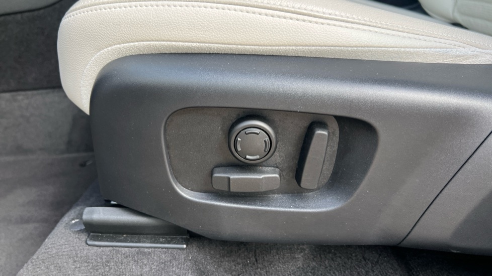 Used Land Rover Discovery Sport 2019 for sale - 76146195: Photo 22