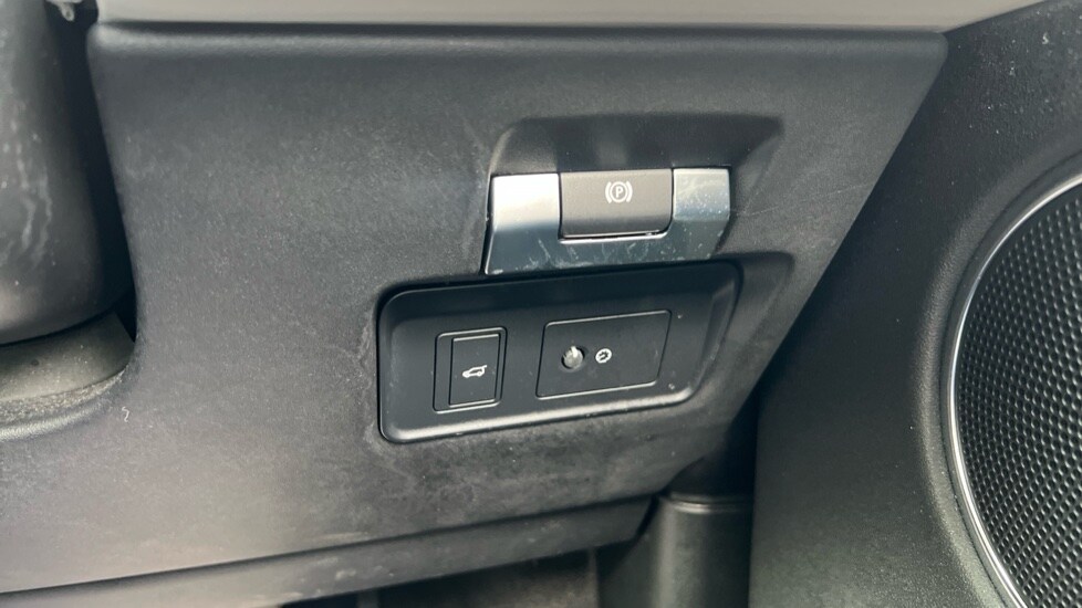 Used Land Rover Discovery Sport 2019 for sale - 76146195: Photo 49