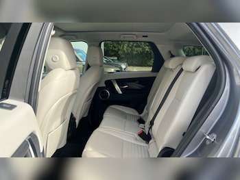 Used Land Rover Discovery Sport 2019 for sale - 76146195: Photo 4