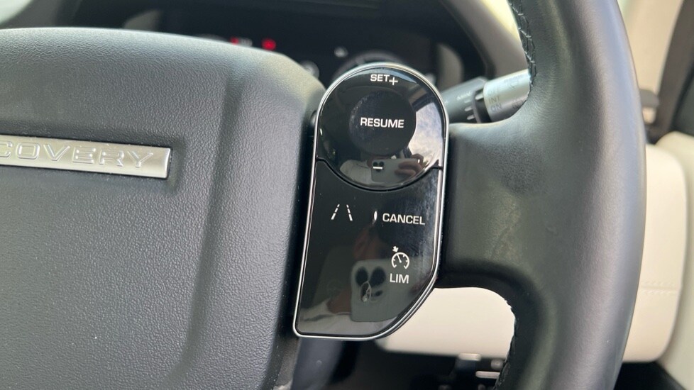 Used Land Rover Discovery Sport 2019 for sale - 76146195: Photo 50