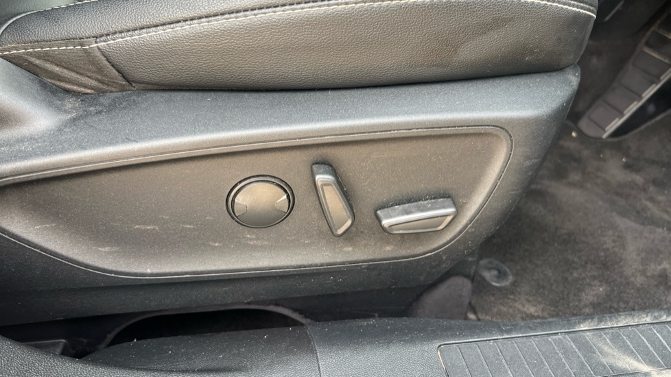 Used Ford Kuga 2022 for sale - 76458956: Photo 41