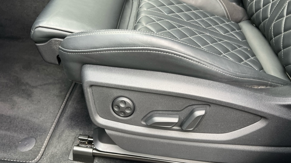 Used Audi Q5 2022 for sale - 76514723: Photo 32