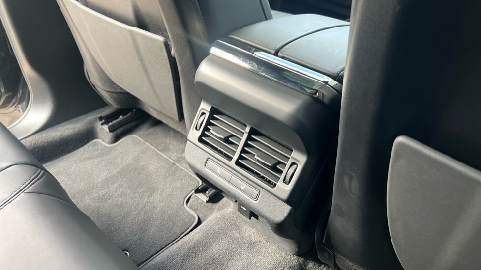 Used Land Rover Range Rover Evoque 2025 for sale - 75984840: Photo 18