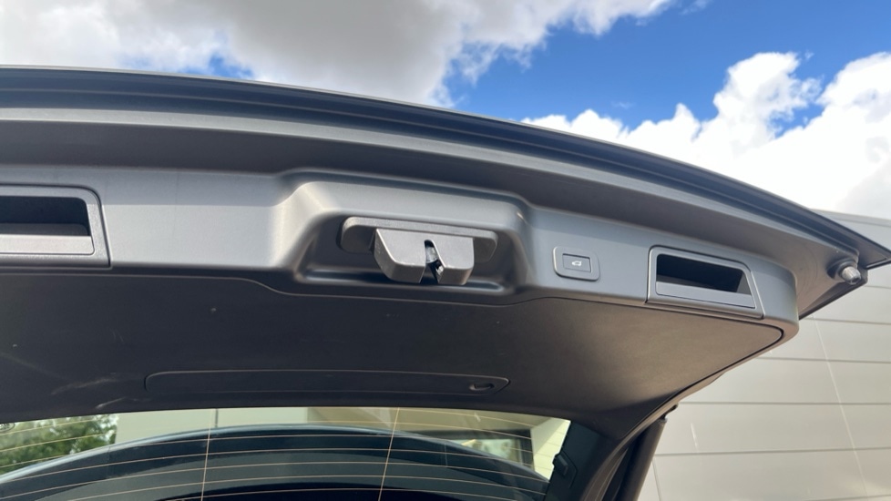 Used Land Rover Range Rover Evoque 2025 for sale - 75984840: Photo 20