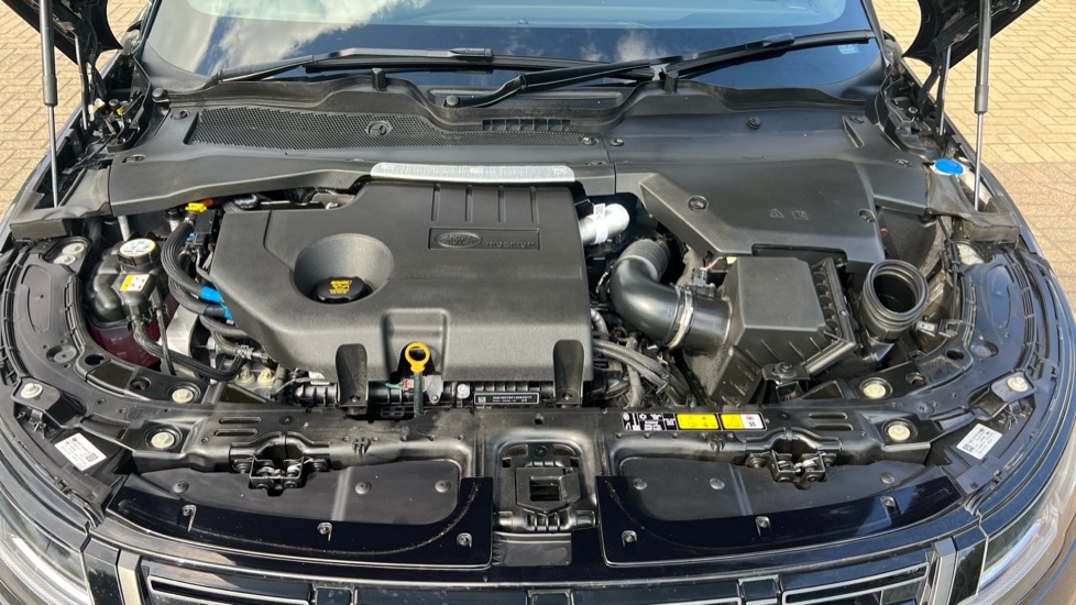 Used Land Rover Range Rover Evoque 2025 for sale - 75984840: Photo 30