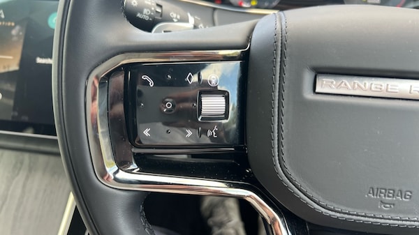 Used Land Rover Range Rover Evoque 2025 for sale - 75984840: Photo 38