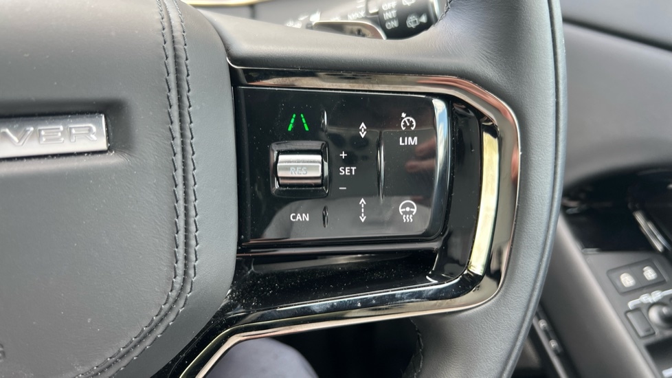 Used Land Rover Range Rover Evoque 2025 for sale - 75984840: Photo 39