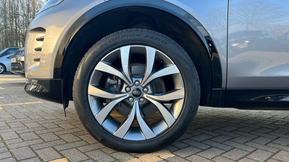 Used Land Rover Discovery Sport 2023 for sale - 77010212: Photo 32