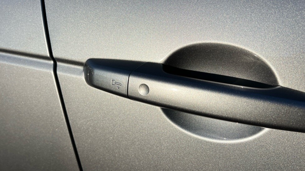 Used Land Rover Discovery Sport 2023 for sale - 77010212: Photo 39