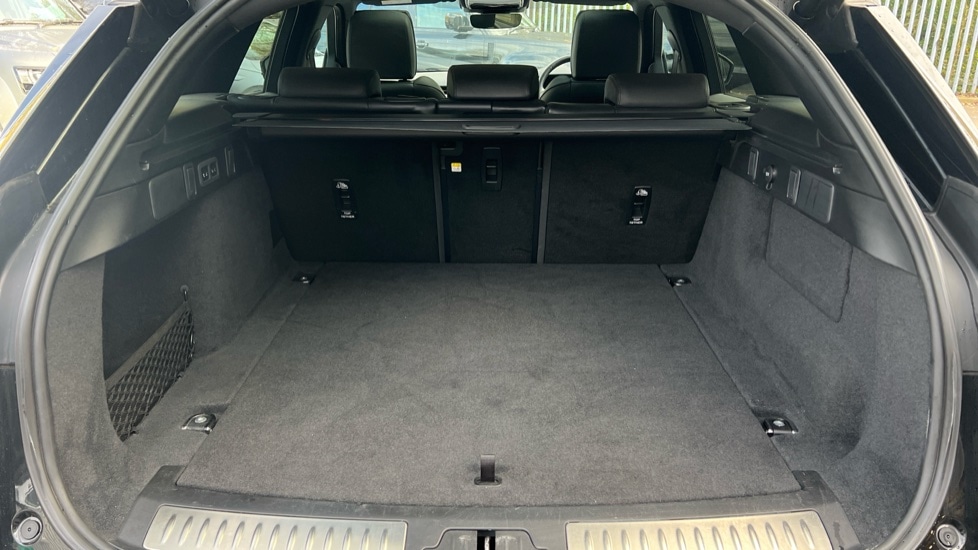 Used Land Rover Range Rover Velar 2023 for sale - 76709588: Photo 10