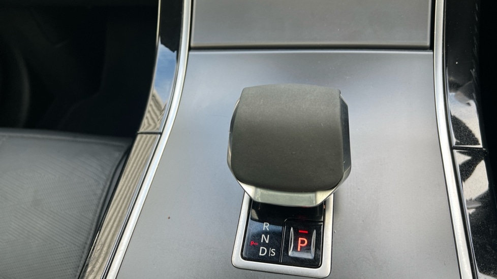 Used Land Rover Range Rover Velar 2023 for sale - 76709588: Photo 14