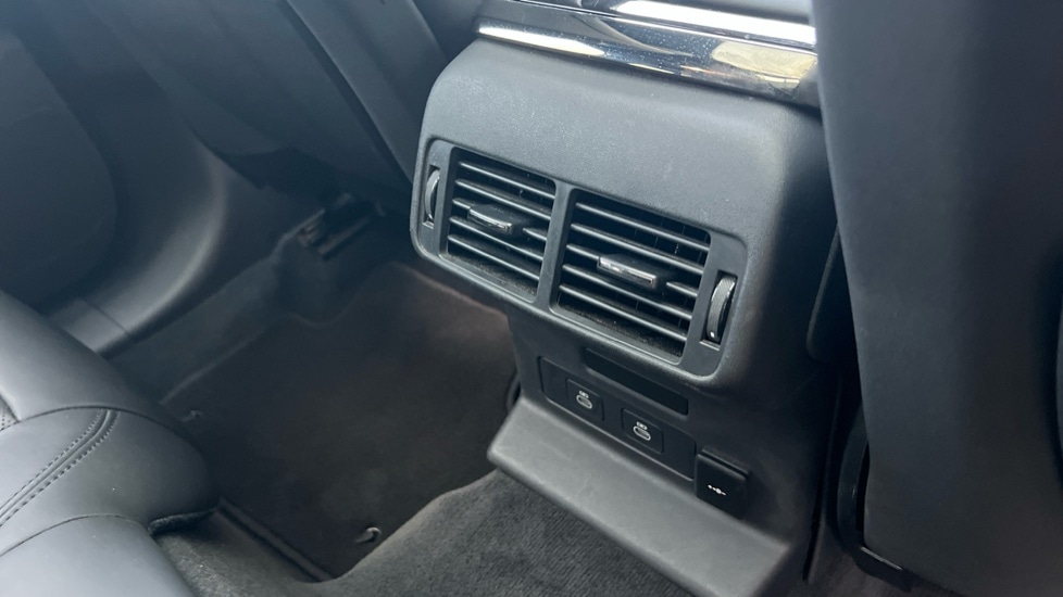 Used Land Rover Range Rover Velar 2023 for sale - 76709588: Photo 18