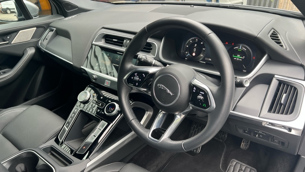 Used Jaguar I-Pace 2024 for sale - 76410574: Photo 9