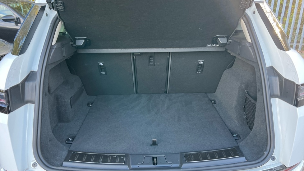 Used Land Rover Range Rover Evoque 2025 for sale - 76393742: Photo 10