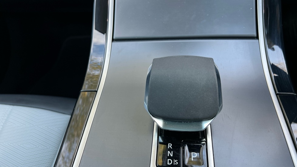 Used Land Rover Range Rover Evoque 2025 for sale - 76393742: Photo 14