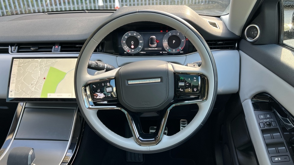 Used Land Rover Range Rover Evoque 2025 for sale - 76393742: Photo 15