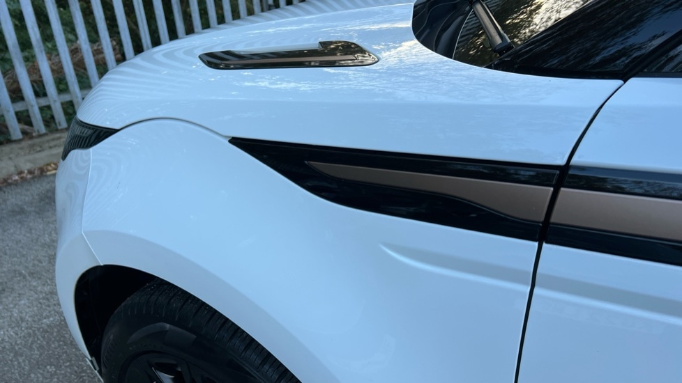 Used Land Rover Range Rover Evoque 2025 for sale - 76393742: Photo 20