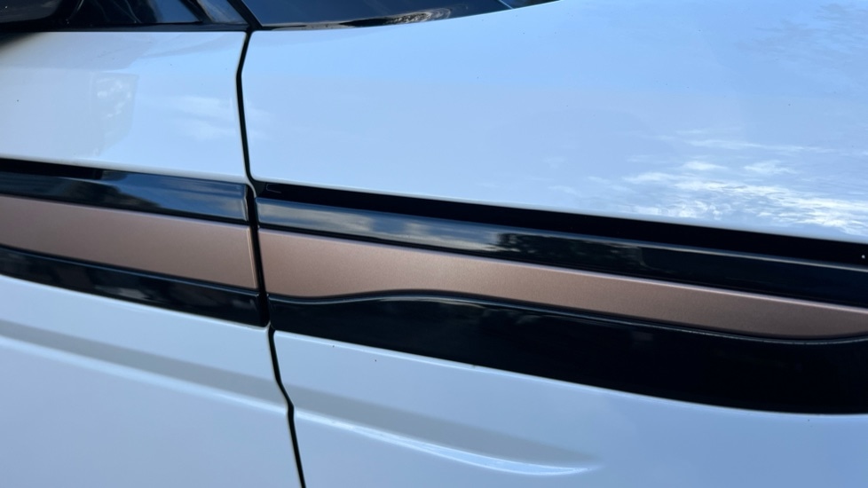 Used Land Rover Range Rover Evoque 2025 for sale - 76393742: Photo 22