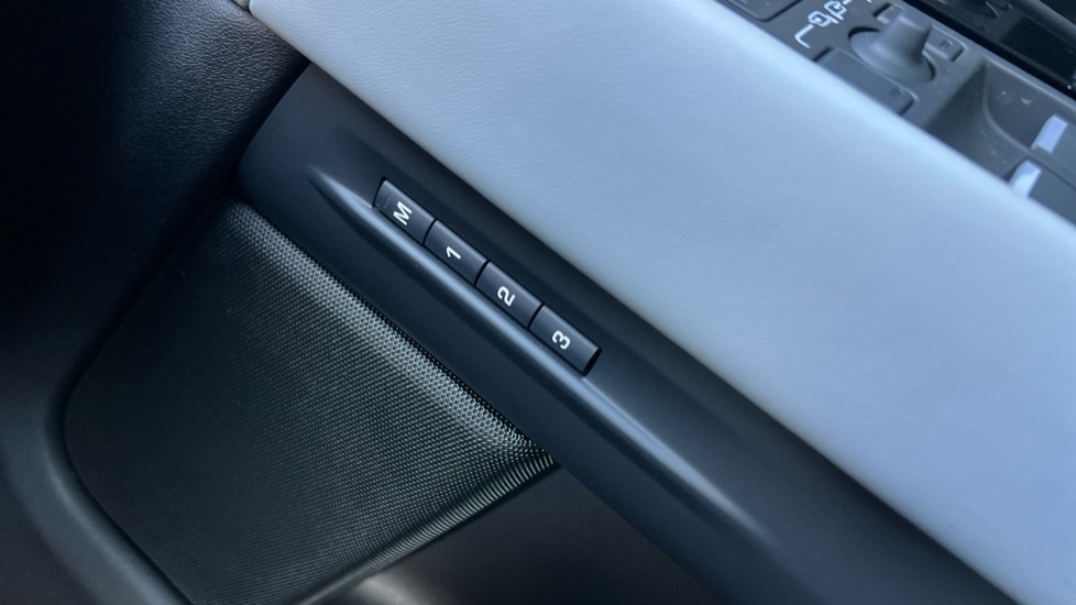 Used Land Rover Range Rover Evoque 2025 for sale - 76393742: Photo 50