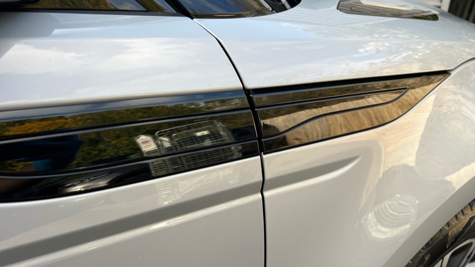 Used Land Rover Range Rover Evoque 2025 for sale - 76145881: Photo 24