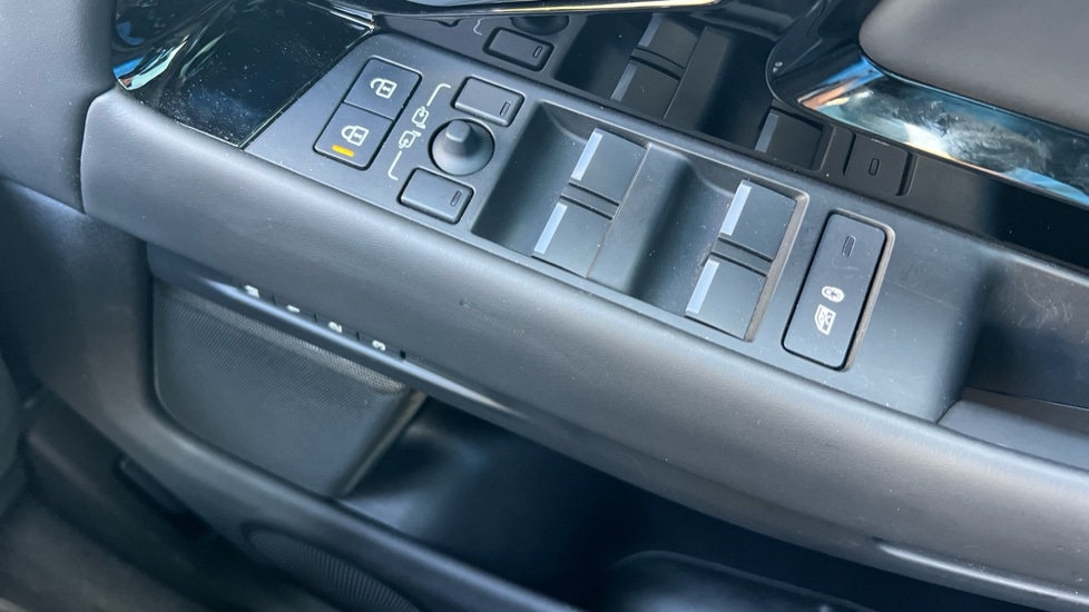 Used Land Rover Range Rover Evoque 2025 for sale - 76145881: Photo 38