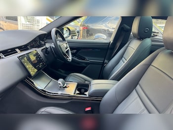 Used Land Rover Range Rover Evoque 2025 for sale - 76145881: Photo 3