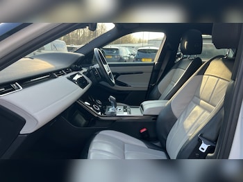 Used Land Rover Range Rover Evoque 2022 for sale - 76834932: Photo