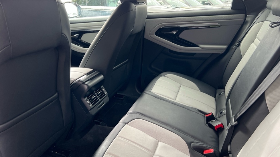 Used Land Rover Range Rover Evoque 2022 for sale - 76176330: Photo 4
