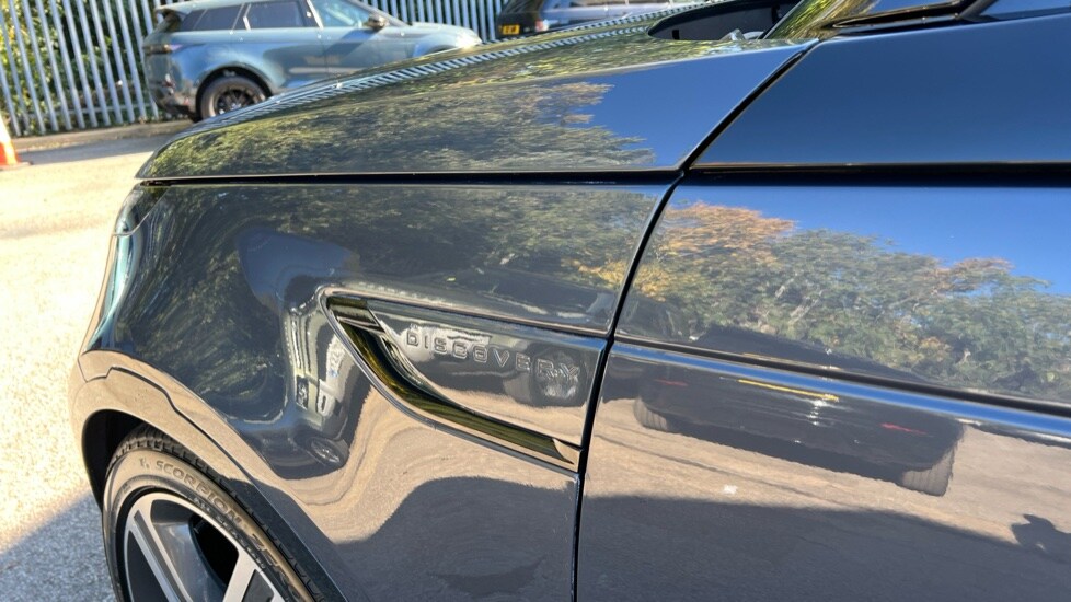 Used Land Rover Discovery 2023 for sale - 76033934: Photo 20