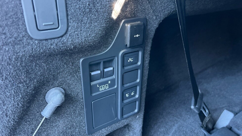 Used Land Rover Discovery 2023 for sale - 76033934: Photo 40